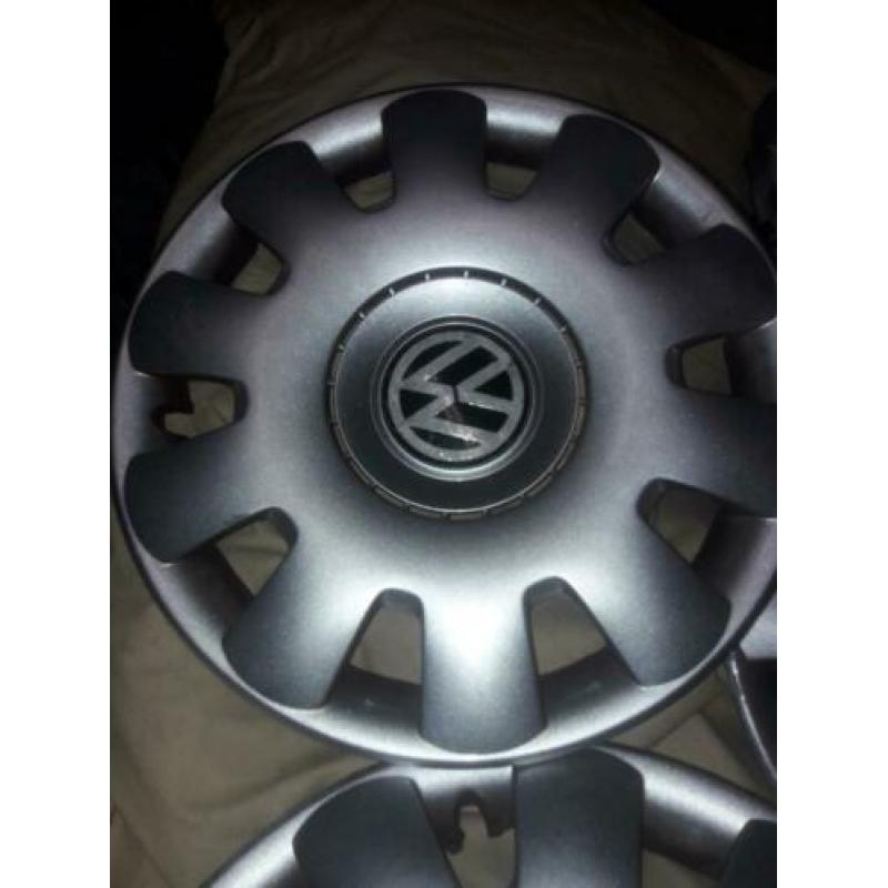 15 inch wieldoppen Volkswagen.