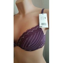 New Chantelle set 75B/pants 42