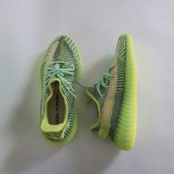 Adidas yeezy boost 350 v2 yeezreel