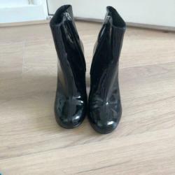 H&M - enkellaarsjes - zwartlak - maat 36