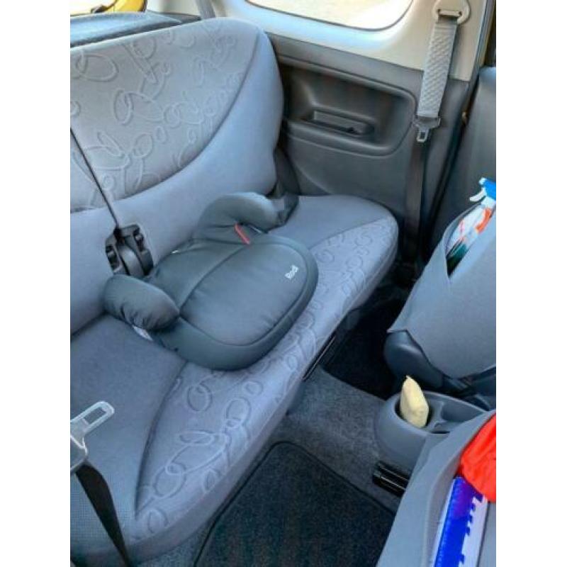Toyota Yaris 1.0 16V 3DR Linea Luna 2000 Geel