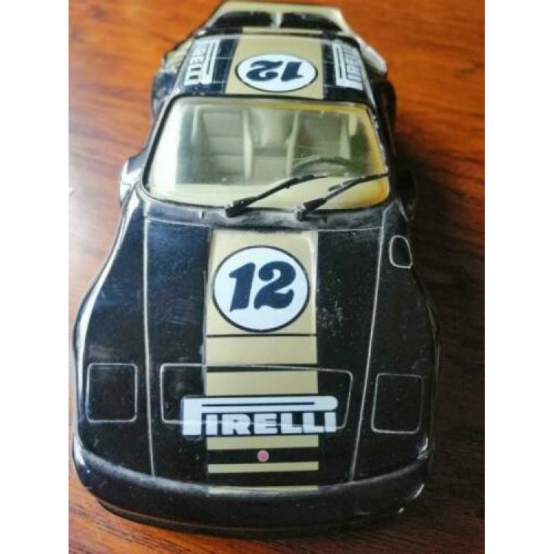 Revell 1:24 Porsche Gemballa _ 1990