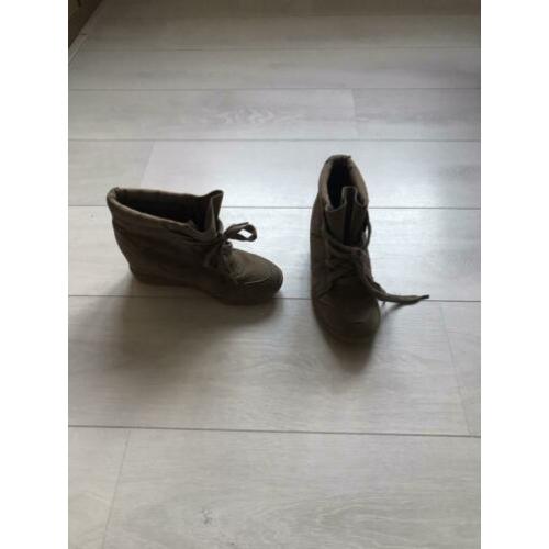 Sleehak sneaker enkel laarsje beige bruin maat 37