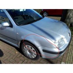 Volkswagen Bora 1.6 77KW 2001 Grijs