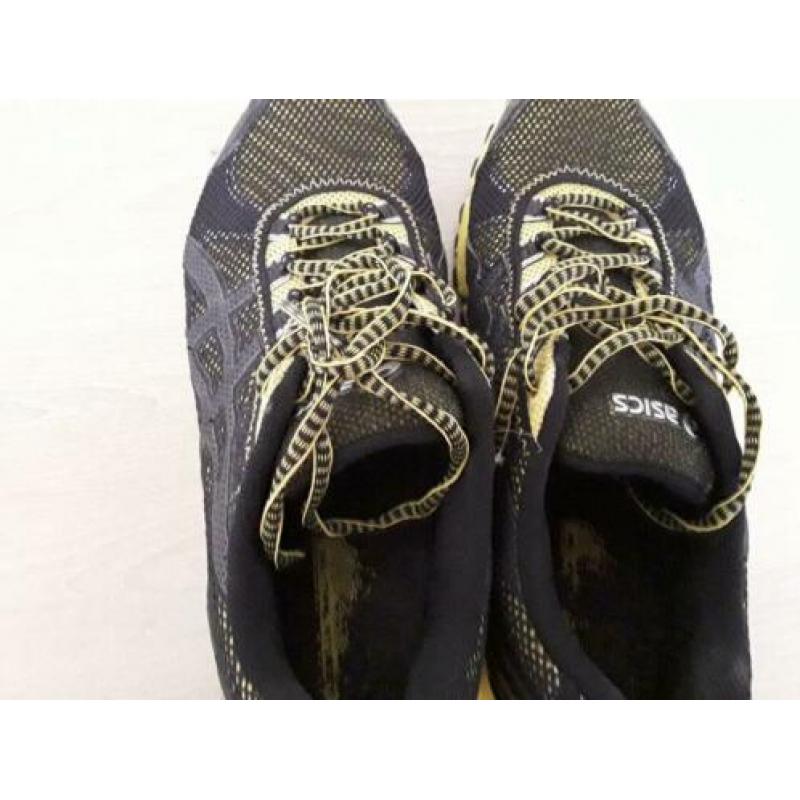 Sport schoenen 44