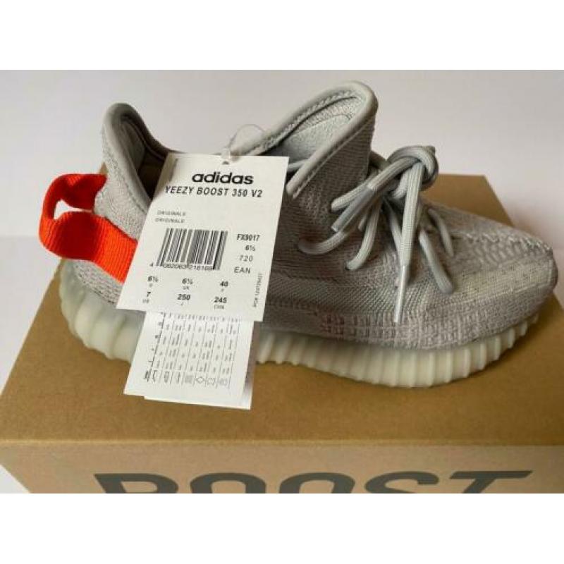 Yeezy 350 V2 Tail Light 40