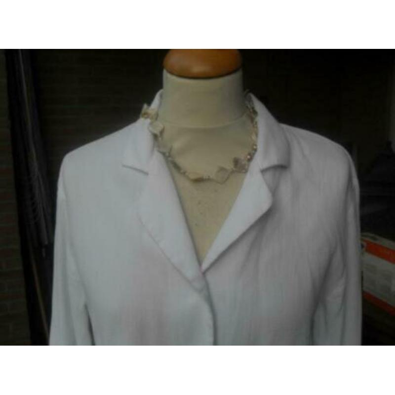 Sisley maat 44