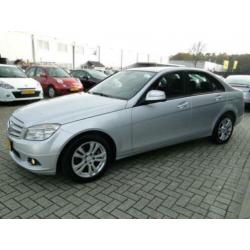 Mercedes-benz C-klasse 180 K Avantgarde AUT. Boekjes