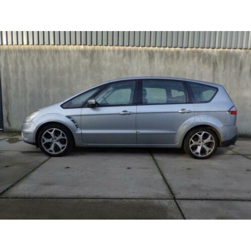 Ford S-Max 2.0-16V 7 persoons, trekhaak, LMV, airco