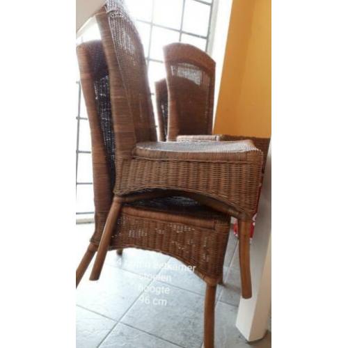 4 eetkamerstoelen