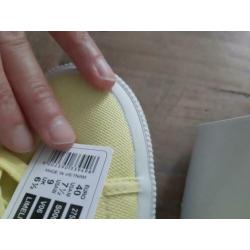 Superga gympen geel nieuw incl doos maat 40