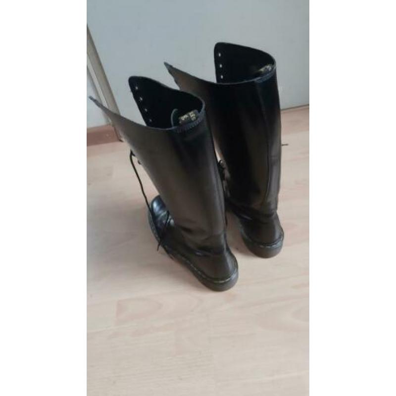 Hoge Dr Martens laarzen mt 45