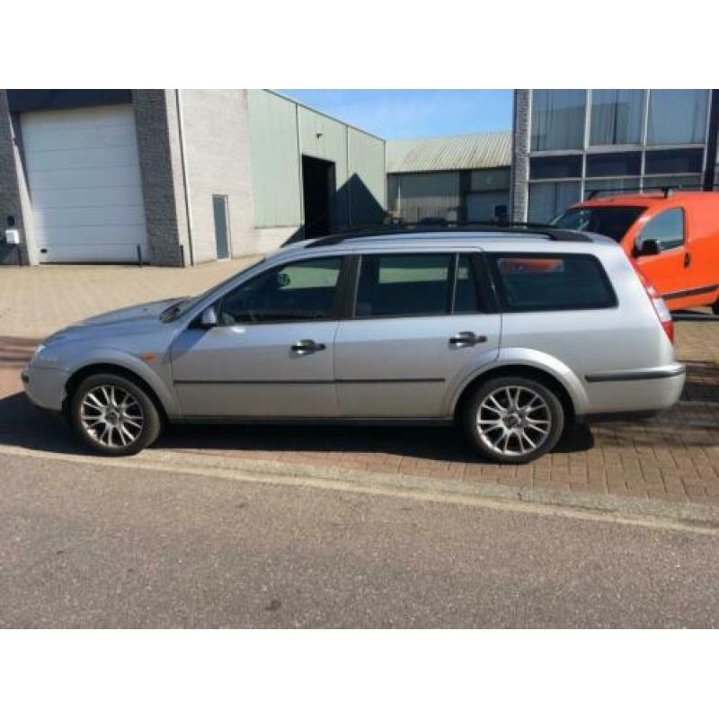 Ford Mondeo Wagon 1.8-16V Cool Edition Ford Mondeo Wagon 1.8