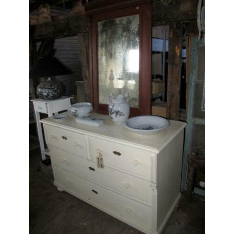 Ladekast commode