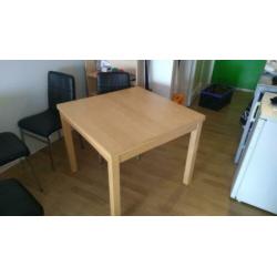 Uitschuif tafel