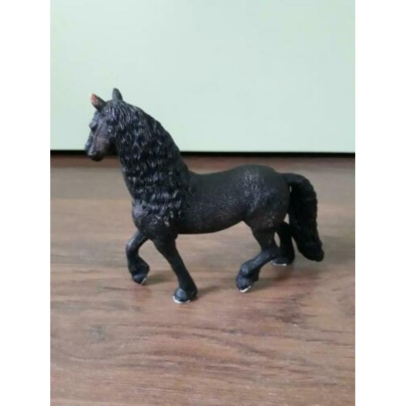 schleich hengst en veulen (friezen)