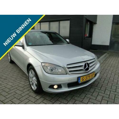 Mercedes-benz C-klasse 180 K Avantgarde AUT. Boekjes