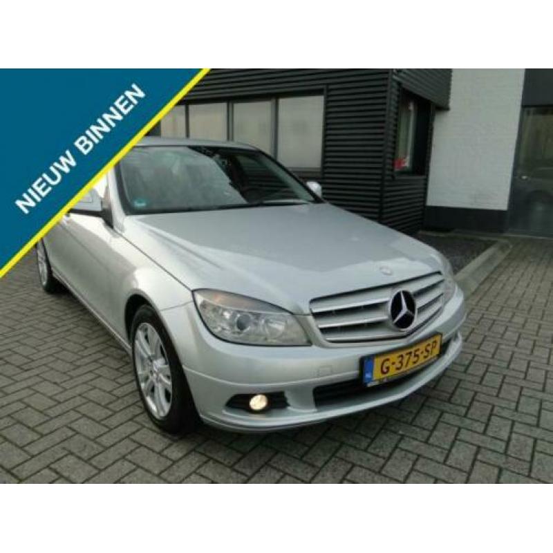 Mercedes-benz C-klasse 180 K Avantgarde AUT. Boekjes
