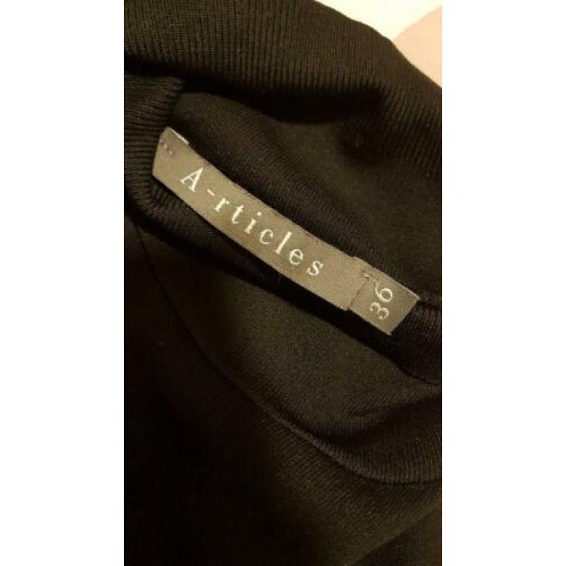 NIEUW Zwart A-rticles mouwloze top Turtle hals 36 Stretch