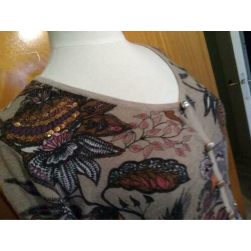 Another Woman, taupe kleurig vest, maat 42/44