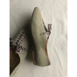 ESPRIT grijsblauwe suede schoentjes 40,5 met satijnen bandje
