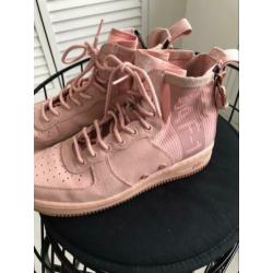 Nike air force roze maat 41 incl riempjes