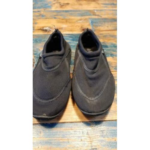 Waterschoenen voor kinderen - merk Rucanor - maat 33