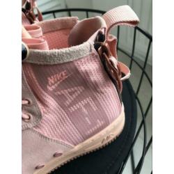 Nike air force roze maat 41 incl riempjes