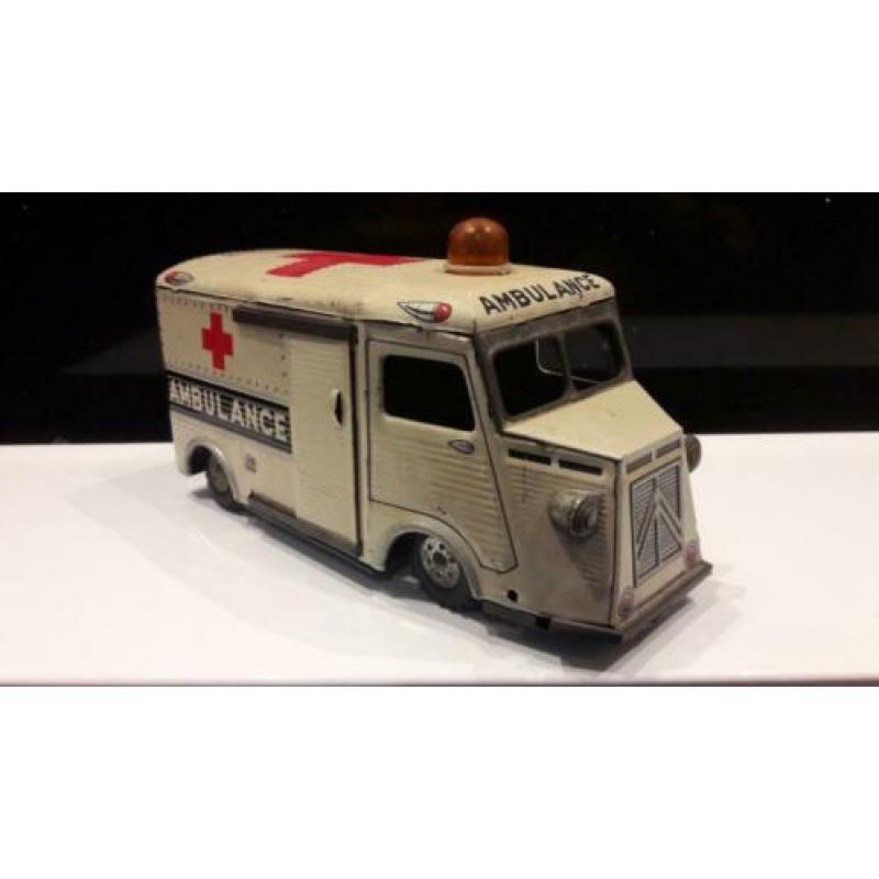 Blikken Ambulance Japan: AOSHIN