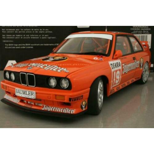 AutoArt 1/18 BMW E30 E3 (Jägermeister)