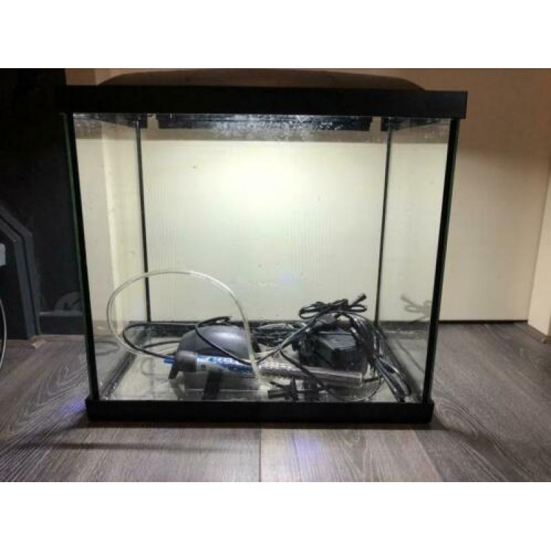 50 liter aquarium te koop met toebehoren