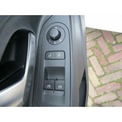 VOLKSWAGEN Up! 1.0 5D Move up! NIEUW MODEL