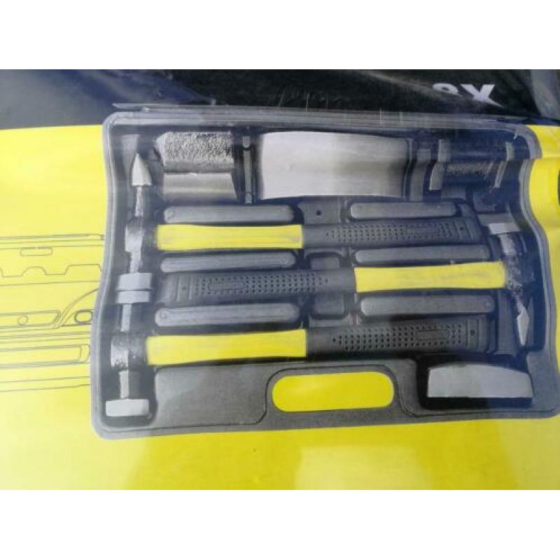 Uitdeukset - helemaal nieuw. Benson Tools