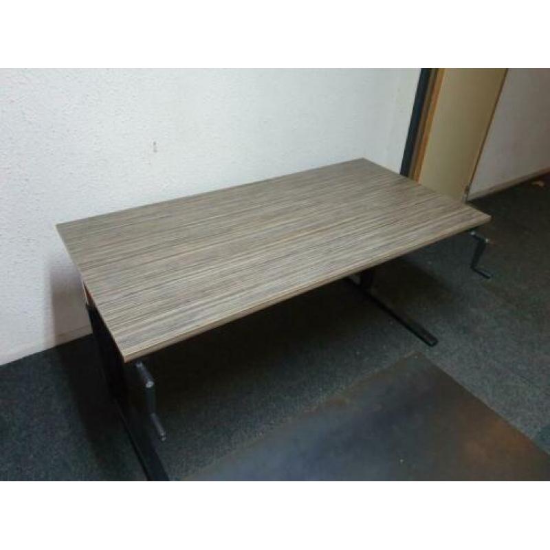 Uitverkoop!! Slingerbureau / verstelbare bureau voor €55,-