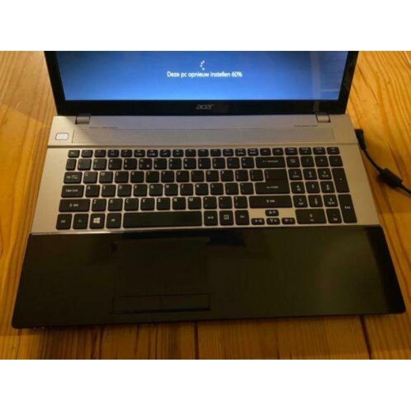 Laptop - Acer Aspire V3-771G