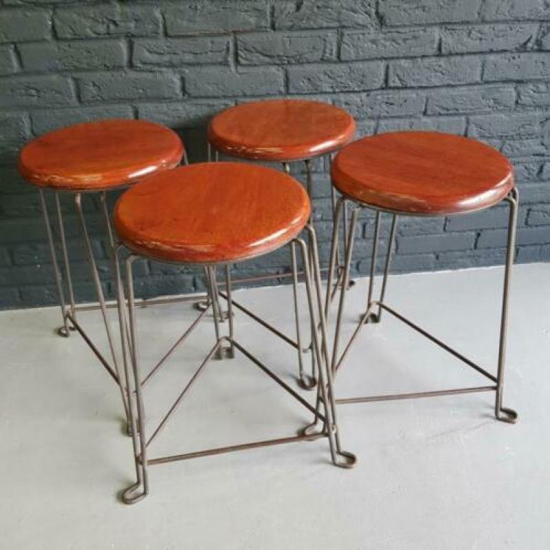Set van 4 vintage industriële Tomado krukken, tabourets