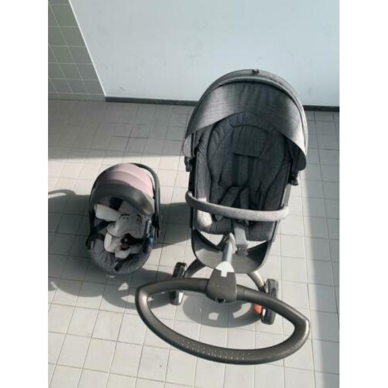 Prachtige stokke kinderwagen