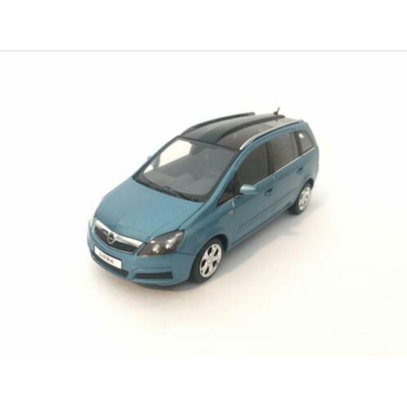 Opel Zafira B - MiniChamps