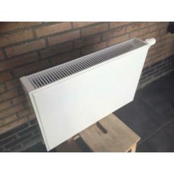 VLAKKE VOORZIJDE RADIATOREN. Vanaf€55,-!! Grote voorraad.