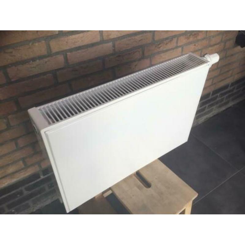 VLAKKE VOORZIJDE RADIATOREN. Vanaf€55,-!! Grote voorraad.