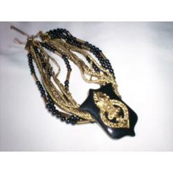 Ketting / Collier Nieuw.