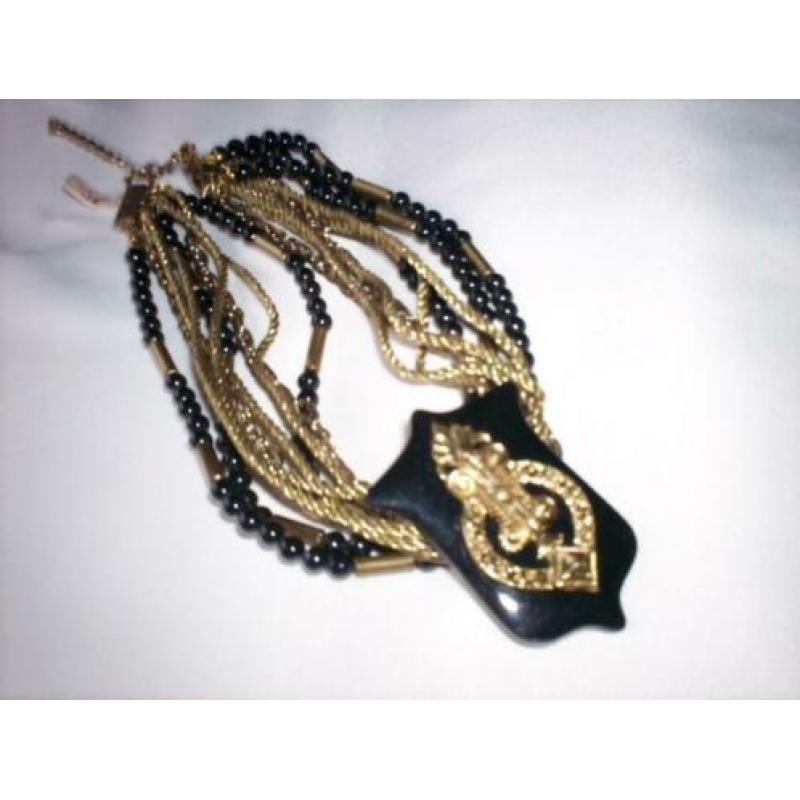 Ketting / Collier Nieuw.