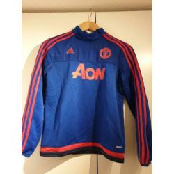 Manchester United trainingspak Adidas. Mt 11-12y, mt 152