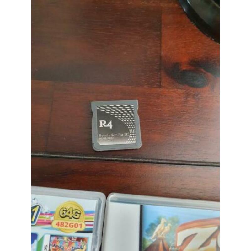 ds lite krasvrij met lader hoesje en spellen