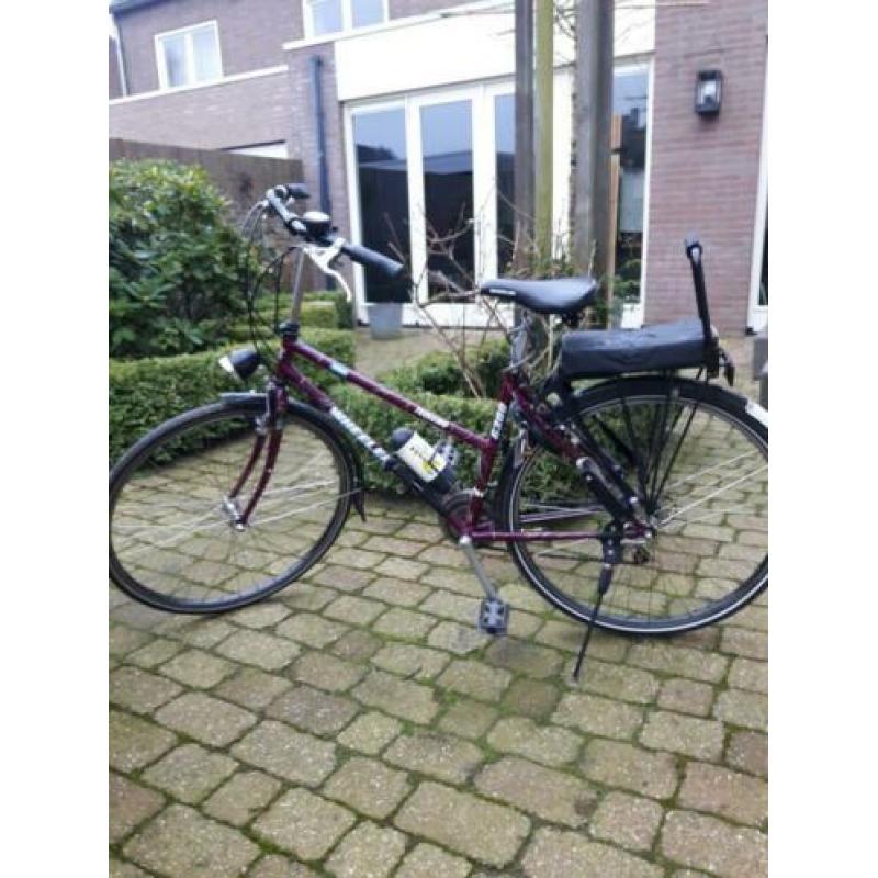 Te koop aangeboden damesfiets Wheeler highway trekking 6300