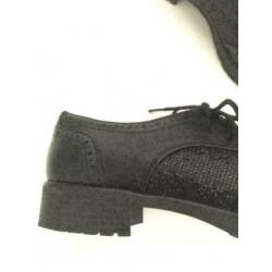 C627 Nieuw CATWALK maat 36 schoenen veter lage hak zwart