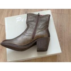 Enkellaarsjes maat 39 kleur bronze