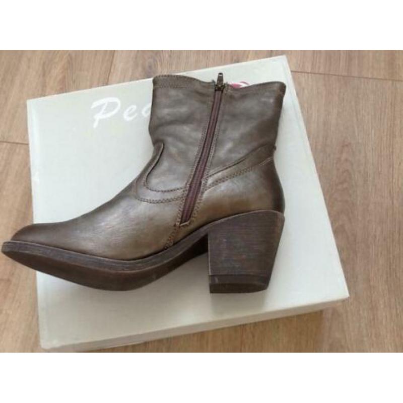 Enkellaarsjes maat 39 kleur bronze