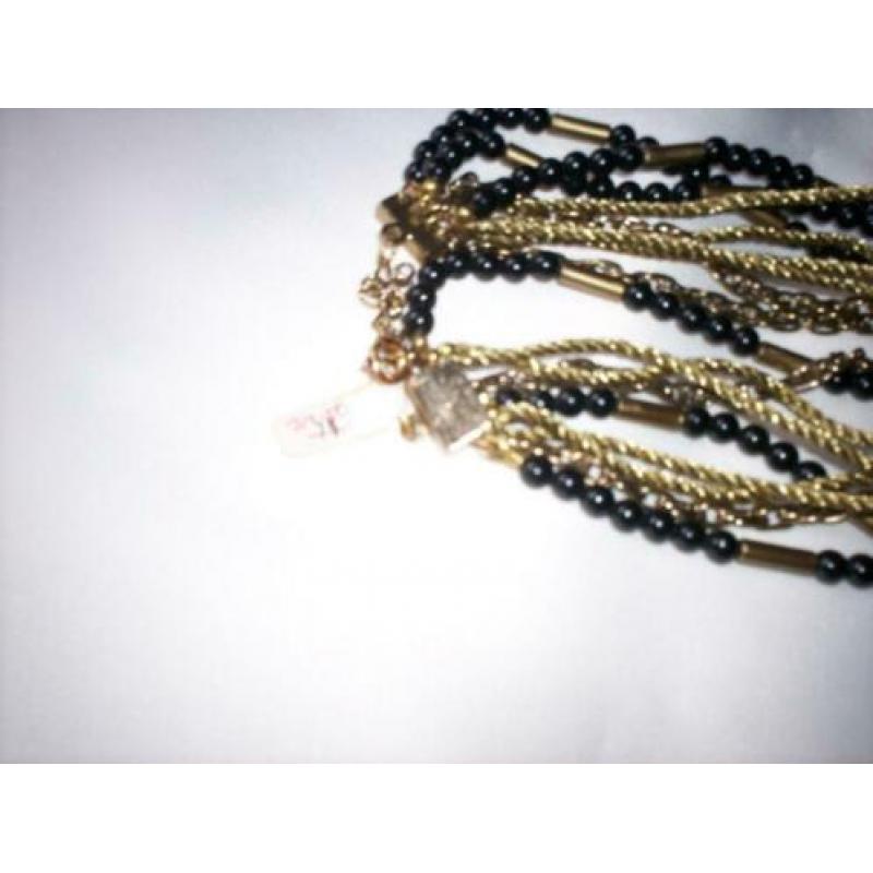 Ketting / Collier Nieuw.