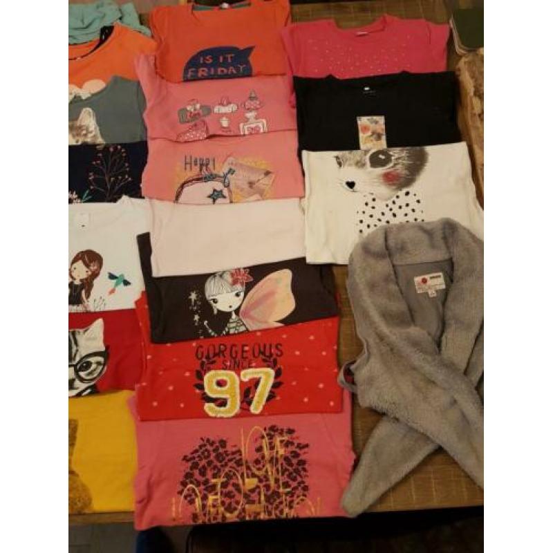 Groot pakket meisjes kleding maat 110